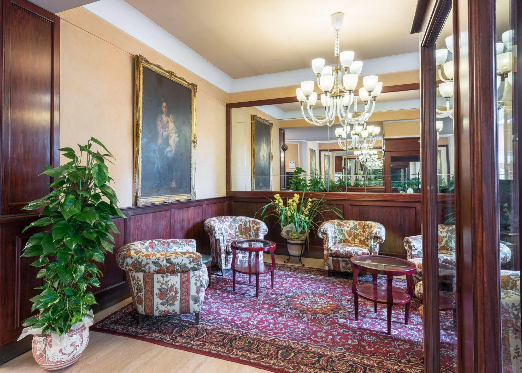 Hotel Minerva Palace Montecatini Terme Exterior photo